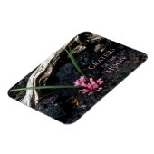 溶岩の間に生える野生のオニオンフラワー マグネット (左側)