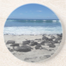 溶岩ビーチ海波