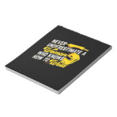 溶接の仕方を知る女性の力 ノートパッド (回転)