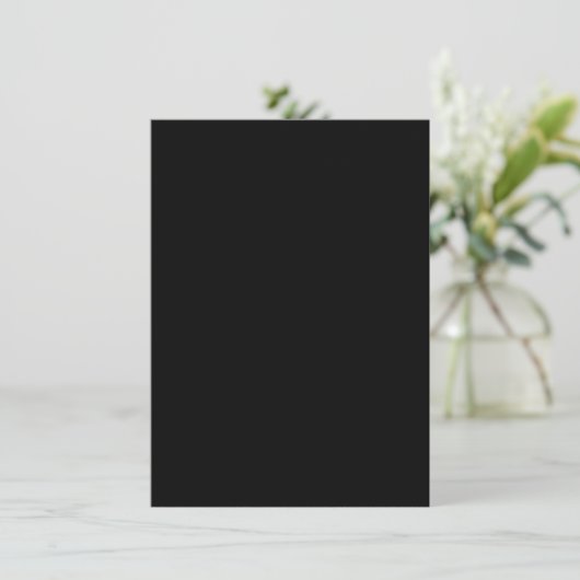 滑らかな無地の黒色の背景が画像を満たしています カード (スタンド正面)