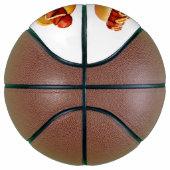 滑りやすいジョーのホットドッグは柔らかいパン鮮やかの音を鳴らした バスケットボール (右)