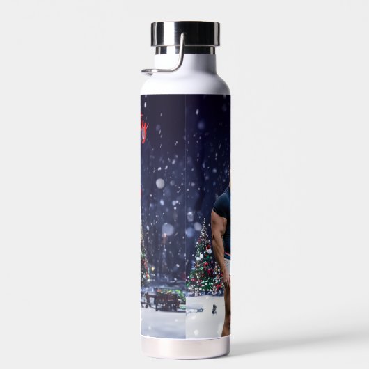 滑りやすいジョー飾の雪に覆われたクリスマスツリー ウォーターボトル (右面)