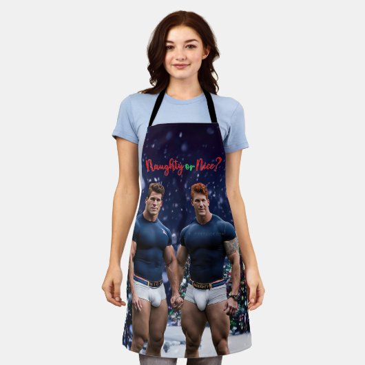 滑りやすいジョー飾の雪に覆われたクリスマスツリー エプロン (着用した状態)