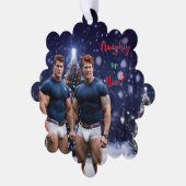 滑りやすいジョー飾の雪に覆われたクリスマスツリー オーナメントカード (左)