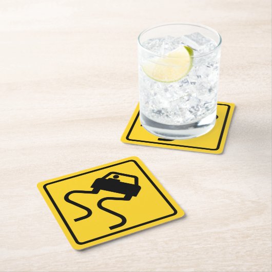 滑りやすい道路が濡れている スクエアペーパーコースター (インサイチュ)