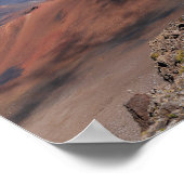 滑走砂のトレイルに沿ったハラカラクレーターの上 ポスター (角)