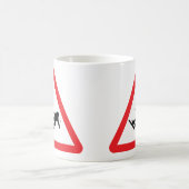 滑降競技のスキー警告標識 コーヒーマグカップ (中央)