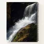 滝と冒険を追いかける写真 ノートブック (裏面)