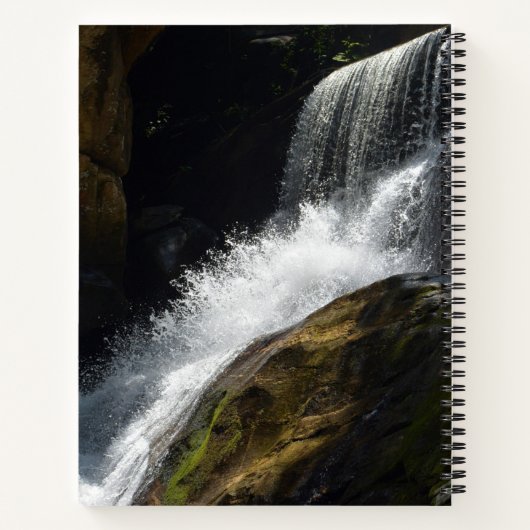 滝と冒険を追いかける写真 ノートブック (裏面)