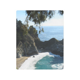 滝のある沿岸の入り江 – 海- メタルプリント