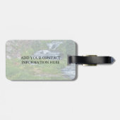 滝のように流れる川で金をもうける ラゲッジタグ (裏面横)