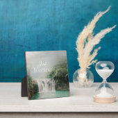 滝の写真で引用文を静める フォトプラーク (インサイチュ)