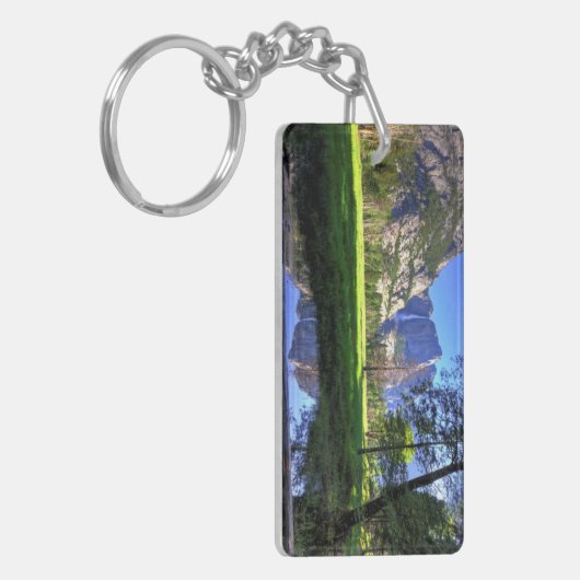 滝の反射 キーホルダー (正面左)