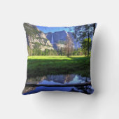 滝の反射 クッション (裏面)