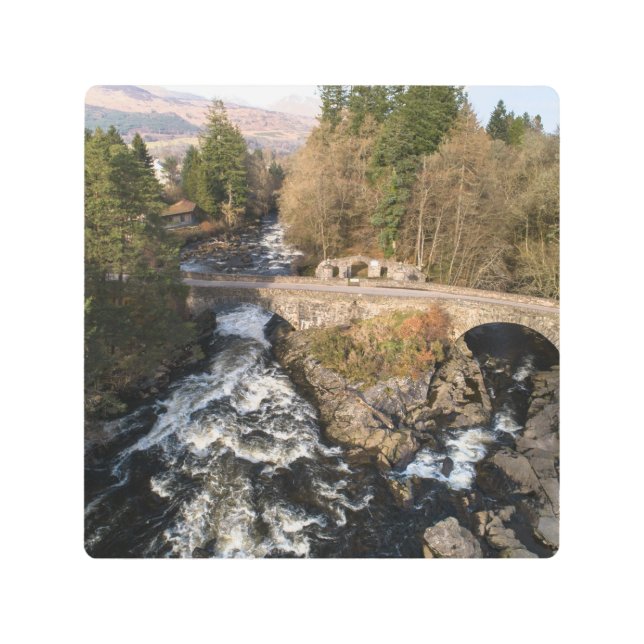 滝の航空写真ポスター メタルプリント (正面)