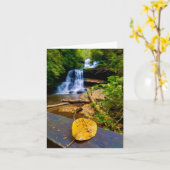 滝をモチーフにした折り畳みグリーティングカード カード (黄色い花)