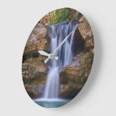 滝 |オハイオ州のスギ滝 ラージ壁時計 (傾斜)