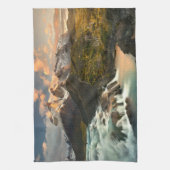 滝 |サルトグレード滝パタゴニアチリ キッチンタオル (縦)