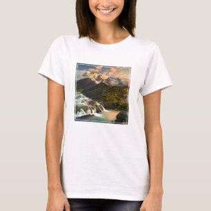 滝 サルトグレード滝パタゴニアチリ Tシャツ