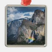 滝 |ブライダルヴェール滝ヨセミテ・カリフォルニア メタルオーナメント (正面)