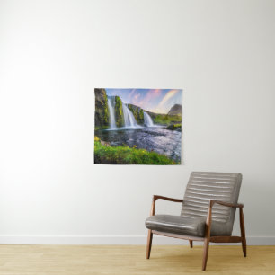 滝 Kirkjufellsfoss,アイスランド タペストリー