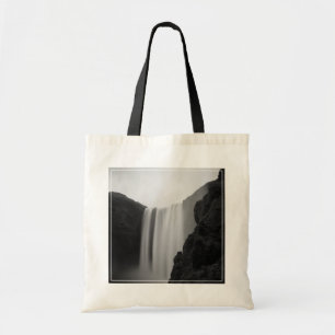 滝 Skogafoss Waterfall,アイスランド トートバッグ