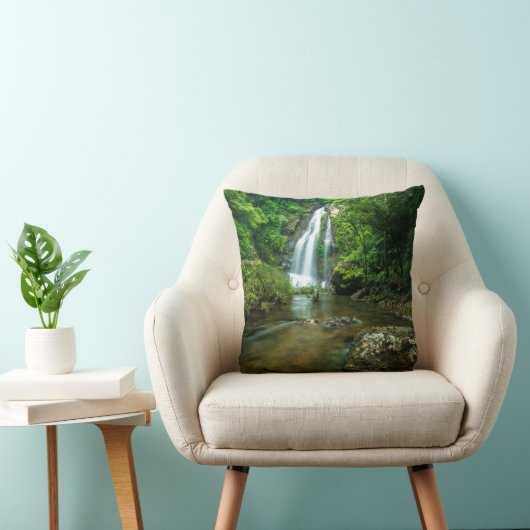 滝 | Tamnung Waterfall, Phuket Thailand クッション (椅子)