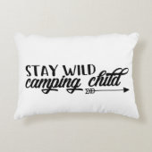 滞在の野生のキャンプの子供 アクセントクッション (正面)