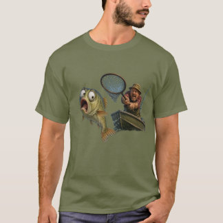 漁師から逃げようとする魚 Tシャツ