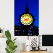 漁師の埠頭の看板を夜に ポスター (ホームオフィス)