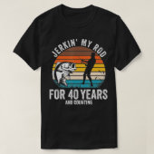 漁師の男性のための40歳の誕生日のギフトおもしろい魚釣り Tシャツ (デザイン正面)