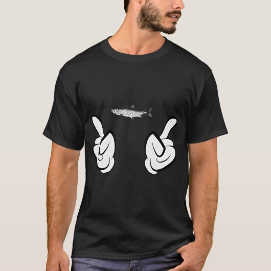 漁師の身長がおかしい  Tシャツ (正面)
