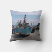 漁船Cadgwithコーンウォールイギリス クッション (裏面)