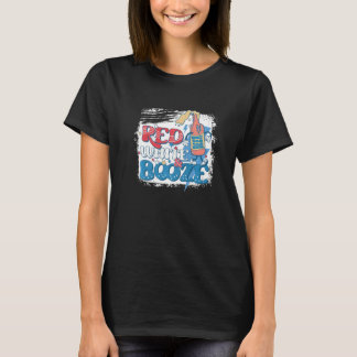 漂白された赤い白とブーツアメリカ国旗4日 Tシャツ