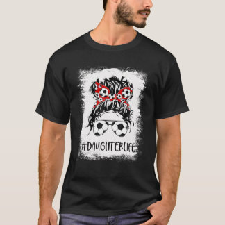 漂白サッカー娘の生命の乱雑なBun女性蛾 Tシャツ