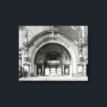 演劇威厳のある, 1910 キャンバスプリント<br><div class="desc">劇場は威厳のある大胆な行為と運動写真を発表した。ミシガン州デトロイト。1910</div>