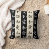 漢字ストライプの枕：クリーム&ブラック クッション (ブランケット)