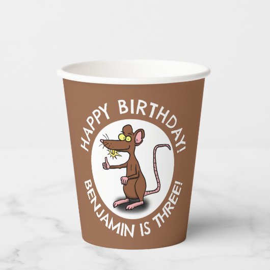漫画おもしろいの誕生日をパーソナライズされた殴る 紙コップ (正面)