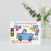 漫画が運転試験のポストカに合格パーソナライズされたした ポストカード (スタンド正面)