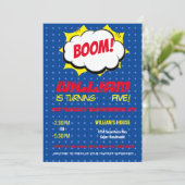 漫画すごいヒーローブルーパーソナライズされた子供の誕生日 招待状 (スタンド正面)