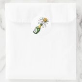 漫画のシャンペンのファンシーな緑のボトルのぽんと鳴るコルク ラウンドシール (バッグ)