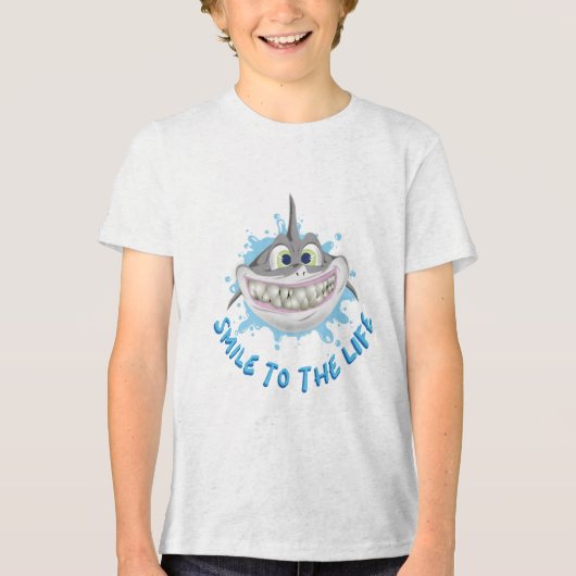 漫画のスタイルで笑顔のサメ – 人生へのスマイル トライブレンドＴシャツ (正面)