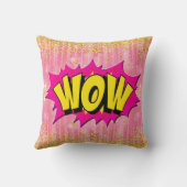 漫画スタイルアポップ・アートのートレトロイエローピンク金ゴールドWOW クッション (裏面)