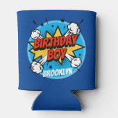 漫画スタイル誕生日ボーイタイポグラフィスプラッシュ 缶クーラー (裏面)