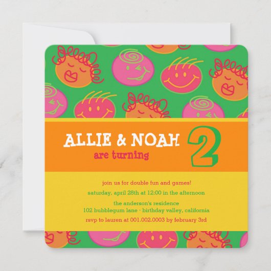 漫画バブルガム顔ツインズ誕生日フォト招待状 招待状 (正面)