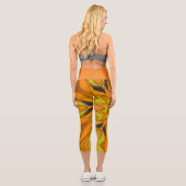 漫画マンダラフラワーイエローオレンジとブルー カプリレギンス (裏面)