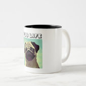 漫画大切と愛らしいパグショット ツートーンマグカップ (正面右)