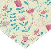 漫画猫が付いている花パターン ショートテーブルランナー (コーナー)