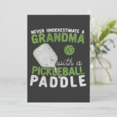 漬物を持ったおばあちゃんを甘く見ない 招待状 (スタンド正面)