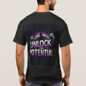 潜在能力を解き放て: ボールドフィットネス Tシャツ (裏面)